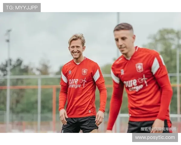 特温特本赛季进攻数据表现稳健,射门效率与关键传球持续提升